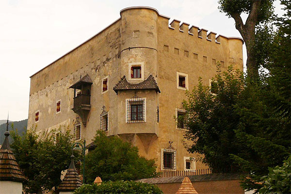 castello-dobbiaco