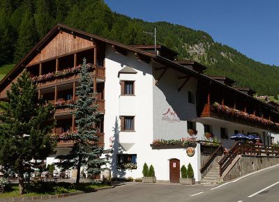 Alpin Haus smart & family hotel - Casa Alpina