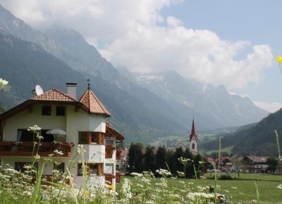 Apartments Floralpin