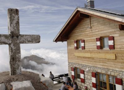 Rifugio Torre di Pisa