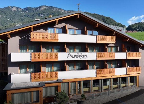 Hotel Alpenroyal