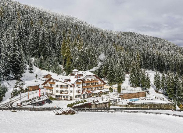 Granpanorama Wellness Hotel Sambergerhof 