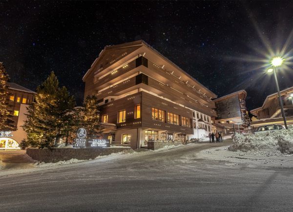 Hotel Posta Zirm