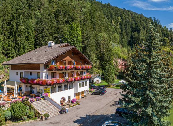 Hotel Pontives