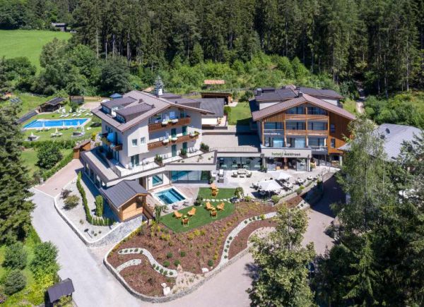 Hotel Waldrast Dolomiti