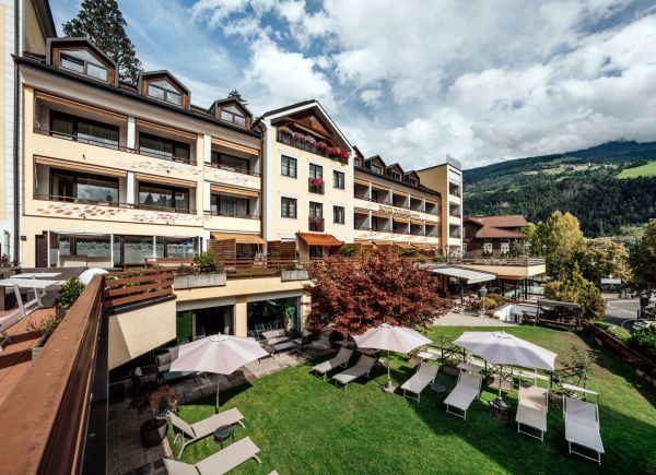 Alpine City Wellness Hotel Dominik