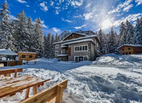 Chalet Queen