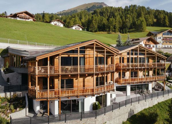 Lefiro Luxury Chalet