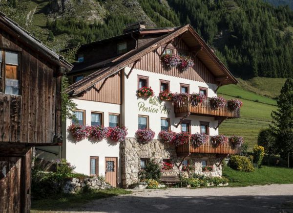  Hotel Pensione Pc&euml;i