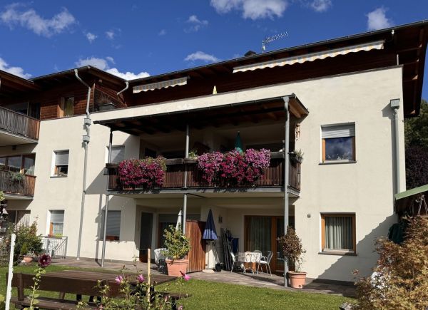 Apartments Almiva